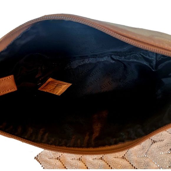 SOLD-NWT Guess Elisa Travel Pouch - Picture 6 of 8